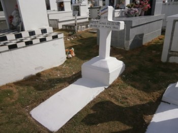 Pierre tombale rénovée