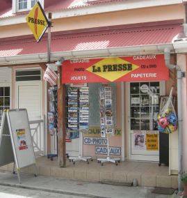 Boutique de la presse à Terre-de Haut Ph R. Joyeux