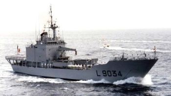 Navire atelier de la Marine nationale