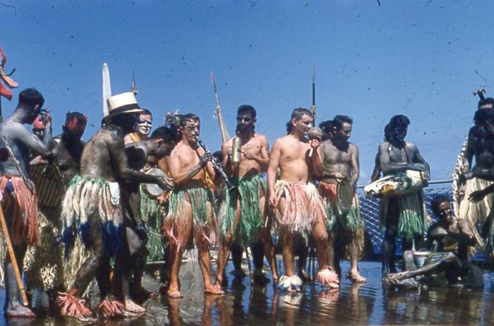 L'équipage aimait se déguiser