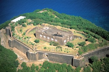 les_saintes_fort_napoleon