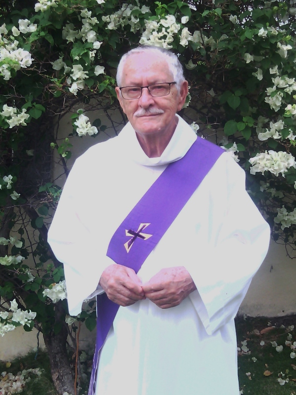 F.Foy en son habit de diacre - Ph. Eglise en Guadeloupe