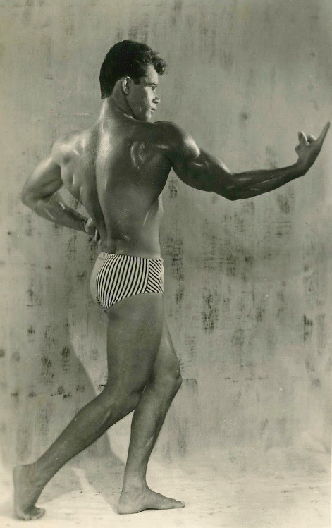 Geo Petit : Culturiste, champion de natation- Année 1980