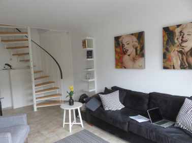 Le salon de notre logement à Amsterdam. Ph. R. Joyeux